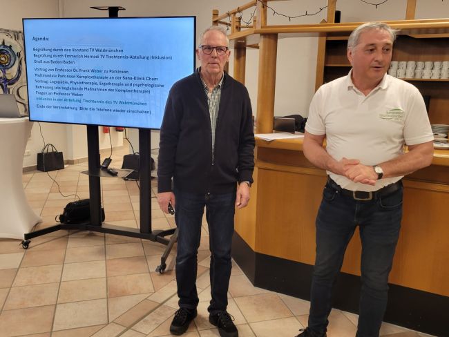 Jürgen Liegl, TV Vorstand begrüßt die Gäste