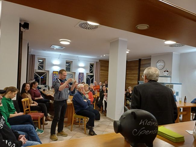 Fragen an Professor Weber, Presse: Bex